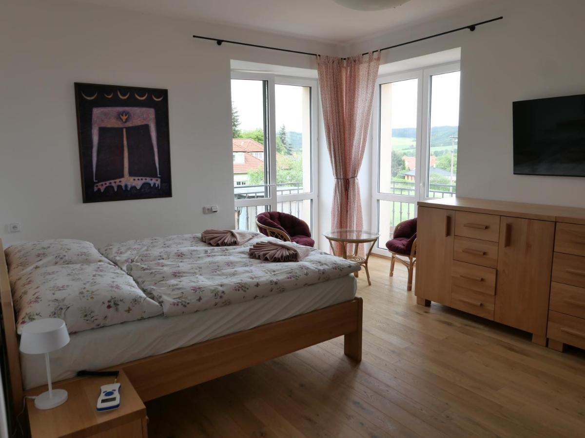 Penzion Renesance Drnovice  Kültér fotó